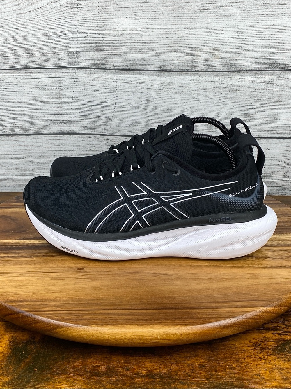 NEW Asics Gel Nimbus 25 Black White Comfort Running Shoe 1012B356 Women’s 10.5